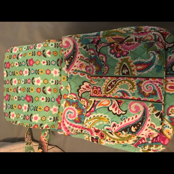 Vera Bradley tutti fruity mail bag - Picture 2 of 4